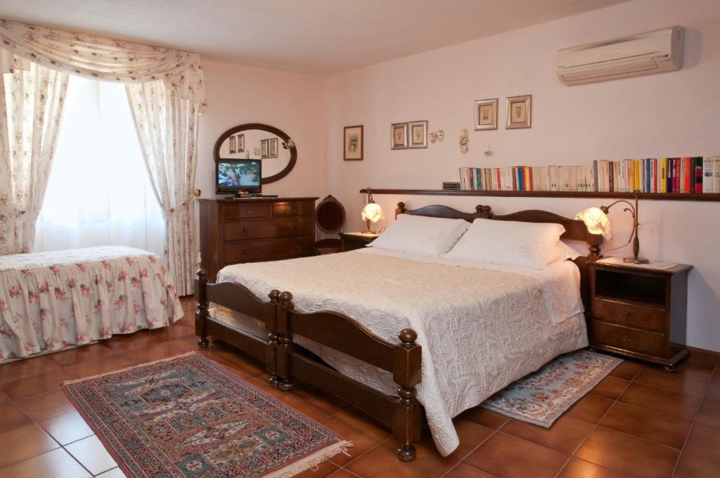 Bed&Breakfast Chiara Ольбия Номер фото