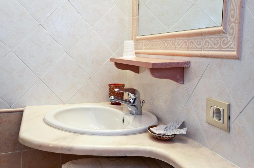 Bed&Breakfast Chiara Ольбия Номер фото