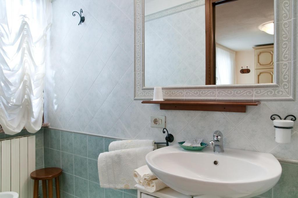 Bed&Breakfast Chiara Ольбия Номер фото