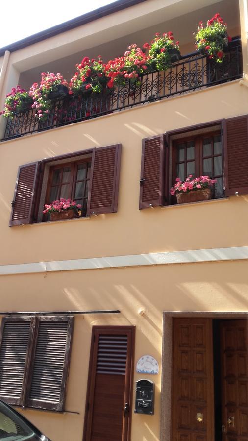 Bed&Breakfast Chiara Ольбия Экстерьер фото
